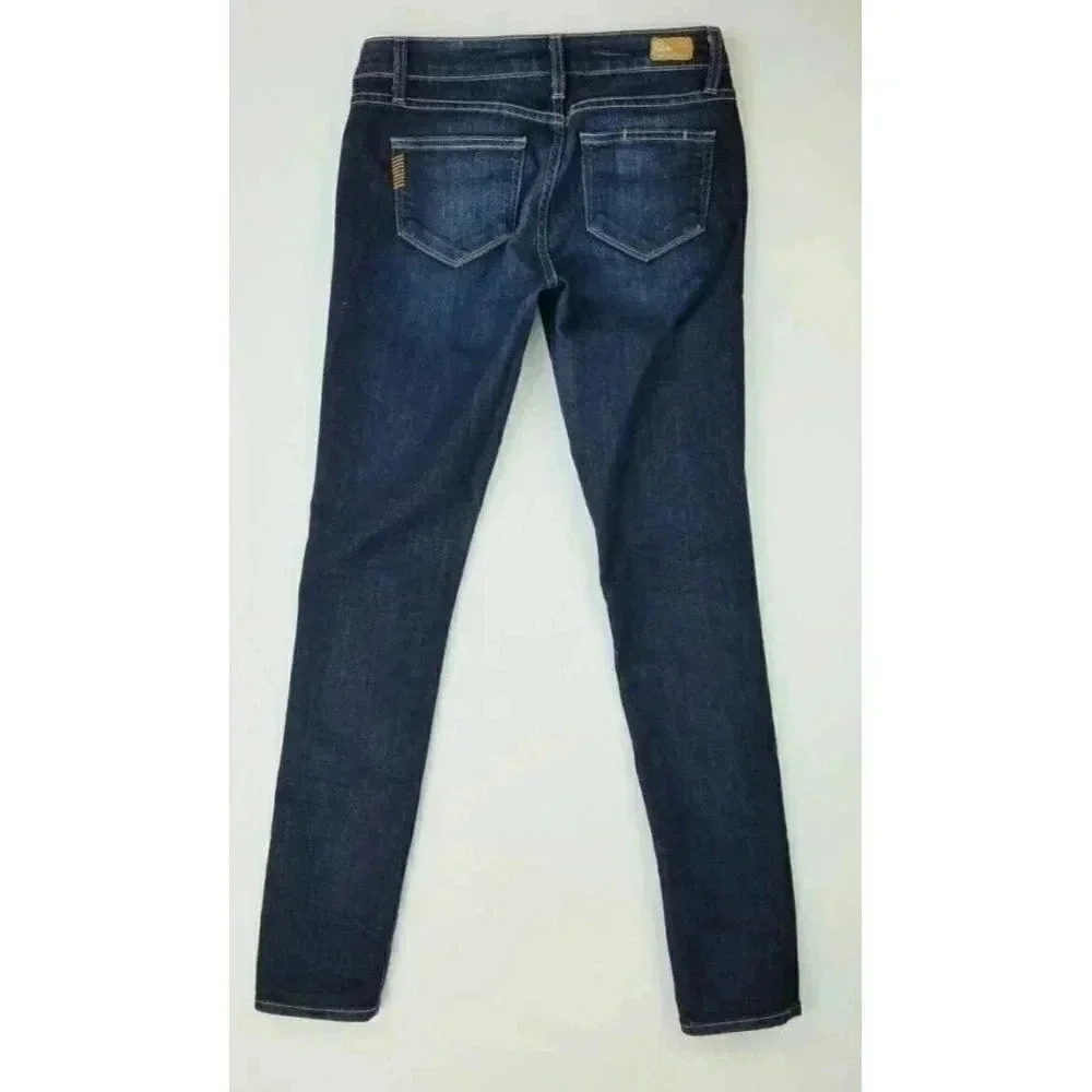 Paige Size 26X31 Skyline Women's Blue Denim Logo Patch Jeans Made In The USA